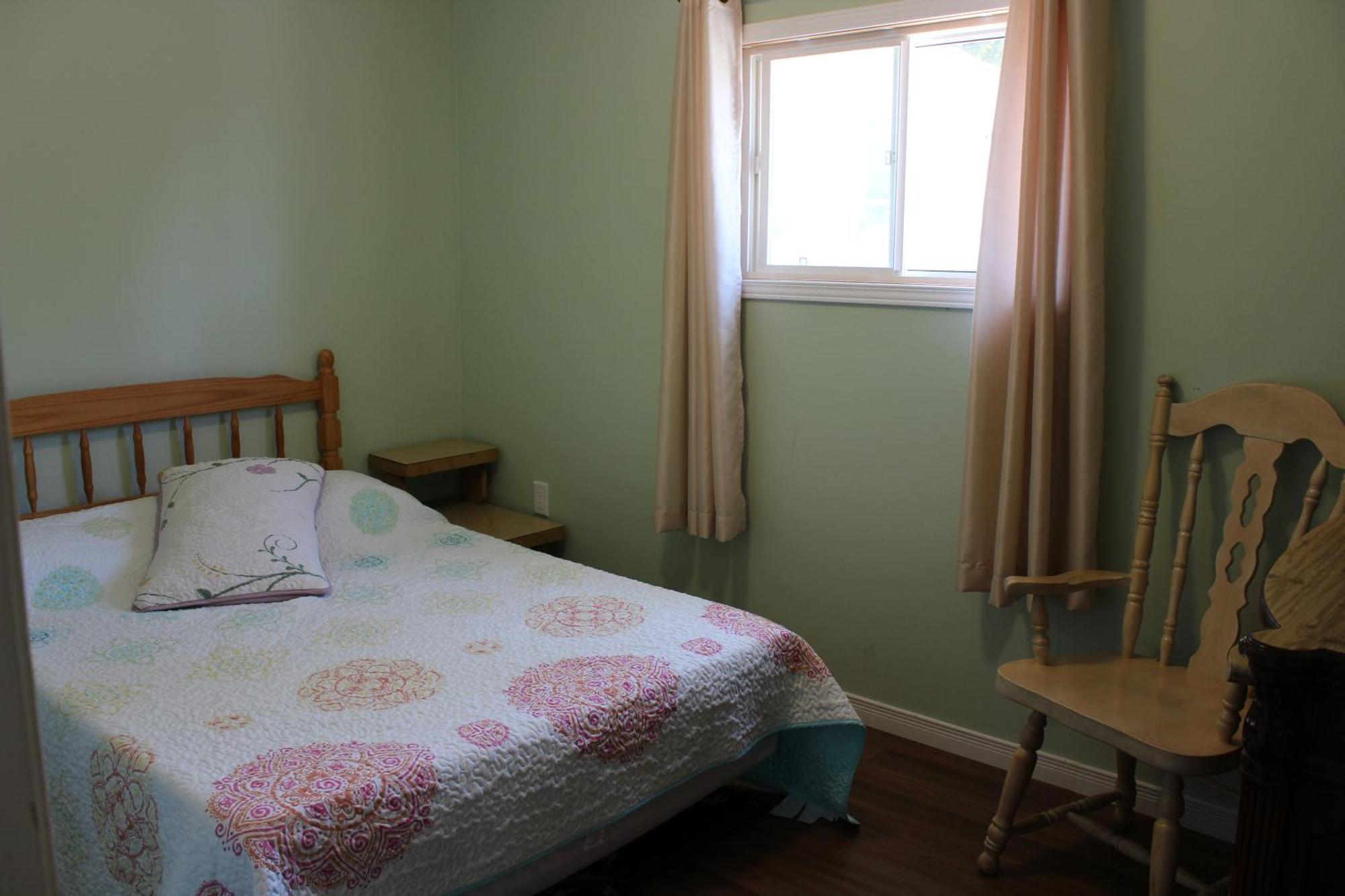 Bayshore Cottages Wiarton Room photo
