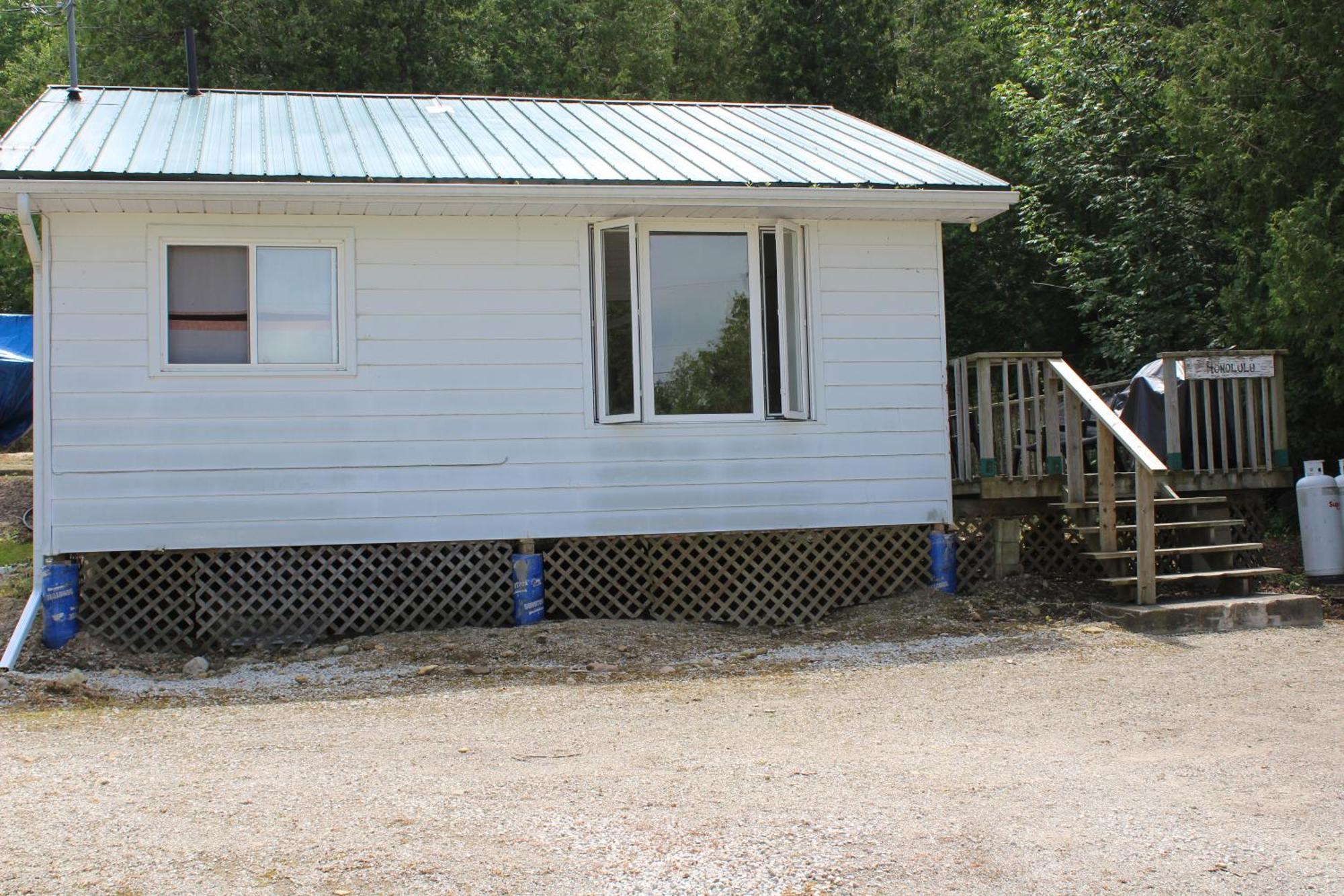 Bayshore Cottages Wiarton Room photo