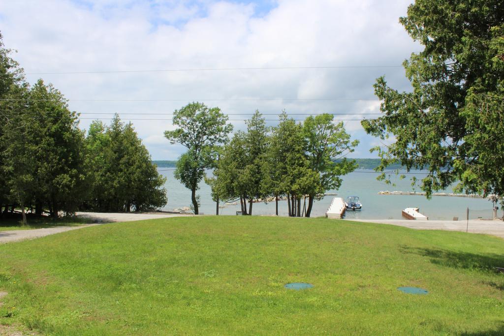 Bayshore Cottages Wiarton Exterior photo